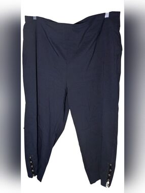 Counterparts Navy Capri Pants NWOT Eyelet Hem 22W